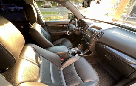 KIA Sorento II рестайлинг, 2011 год, 1 700 000 рублей, 21 фотография