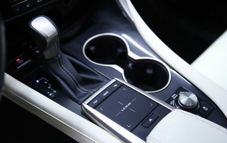 Lexus RX IV рестайлинг, 2020 год, 5 450 000 рублей, 18 фотография