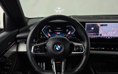 BMW 5 серия, 2024 год, 5 360 000 рублей, 12 фотография