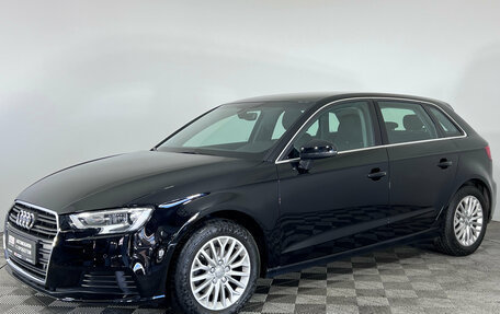 Audi A3, 2016 год, 1 820 000 рублей, 1 фотография