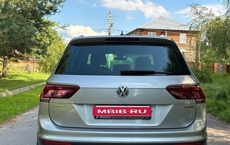 Volkswagen Tiguan II, 2019 год, 2 985 000 рублей, 12 фотография