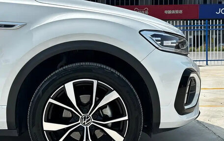 Volkswagen T-Roc I, 2024 год, 1 896 000 рублей, 5 фотография