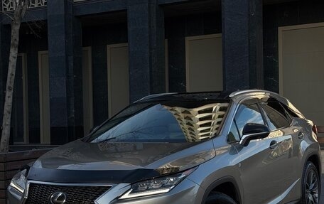 Lexus RX IV рестайлинг, 2017 год, 4 300 000 рублей, 2 фотография