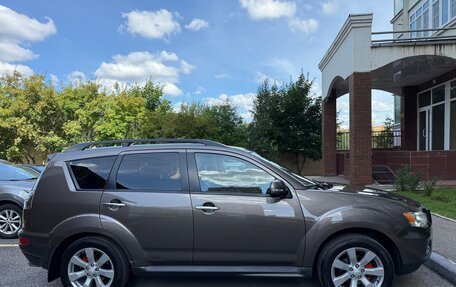 Mitsubishi Outlander III рестайлинг 3, 2011 год, 1 200 000 рублей, 5 фотография