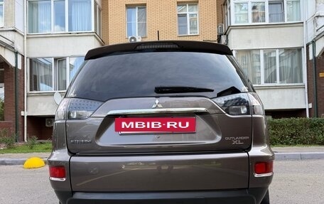 Mitsubishi Outlander III рестайлинг 3, 2011 год, 1 200 000 рублей, 14 фотография