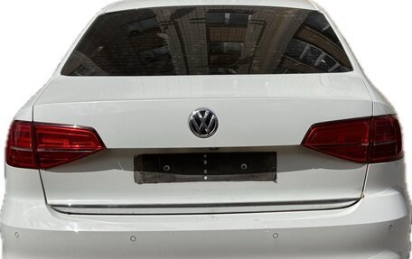 Volkswagen Jetta VI, 2016 год, 600 000 рублей, 1 фотография