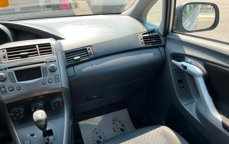 Toyota Verso I, 2009 год, 899 999 рублей, 19 фотография