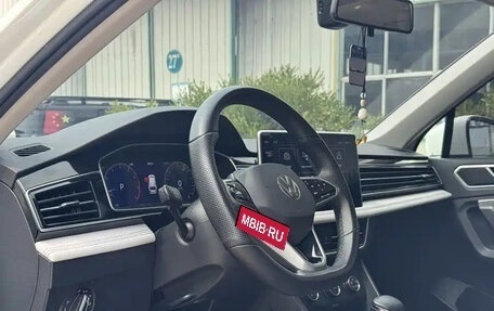 Volkswagen Tiguan II, 2023 год, 2 060 888 рублей, 10 фотография