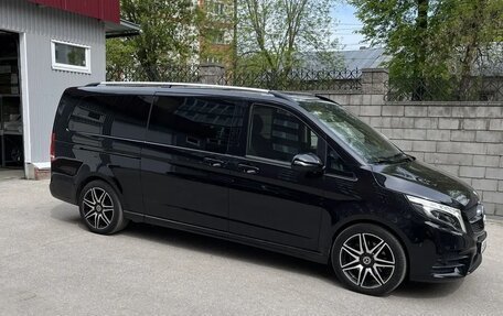 Mercedes-Benz V-Класс, 2022 год, 10 500 000 рублей, 1 фотография