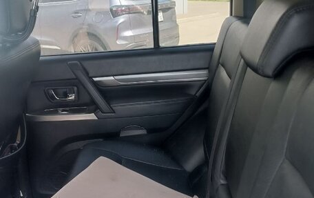 Mitsubishi Pajero IV, 2012 год, 1 700 000 рублей, 10 фотография
