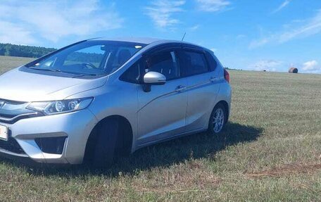 Honda Fit III, 2013 год, 775 000 рублей, 2 фотография