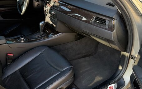 BMW 3 серия, 2011 год, 1 300 000 рублей, 12 фотография