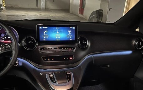 Mercedes-Benz V-Класс, 2022 год, 10 500 000 рублей, 16 фотография