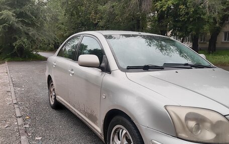 Toyota Avensis III рестайлинг, 2005 год, 450 000 рублей, 3 фотография