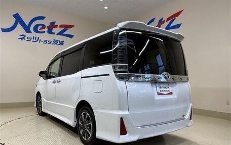Toyota Voxy III, 2021 год, 2 059 009 рублей, 6 фотография