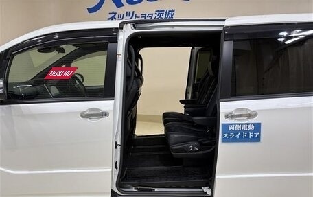 Toyota Voxy III, 2021 год, 2 059 009 рублей, 21 фотография