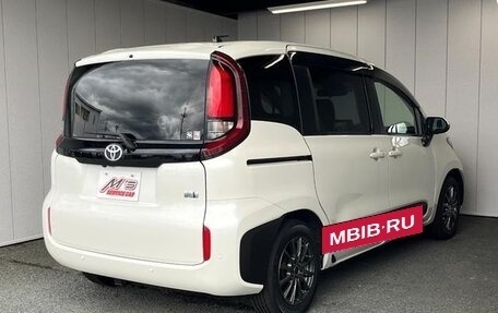 Toyota Sienta, 2023 год, 1 207 009 рублей, 3 фотография