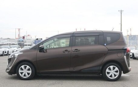 Toyota Sienta II, 2022 год, 1 178 009 рублей, 3 фотография