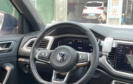 Volkswagen T-Roc I, 2022 год, 1 400 888 рублей, 11 фотография