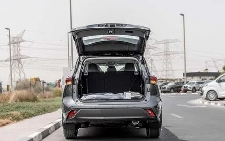 Toyota Highlander, 2026 год, 8 450 000 рублей, 6 фотография