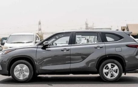 Toyota Highlander, 2026 год, 8 450 000 рублей, 4 фотография
