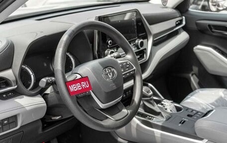 Toyota Highlander, 2026 год, 8 450 000 рублей, 14 фотография