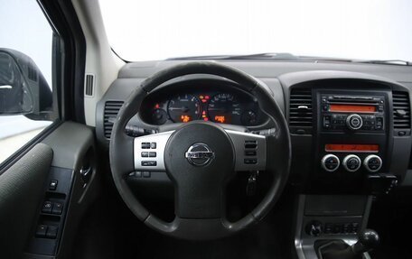 Nissan Navara (Frontier), 2010 год, 1 130 000 рублей, 13 фотография
