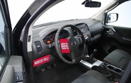 Nissan Navara (Frontier), 2010 год, 1 130 000 рублей, 10 фотография