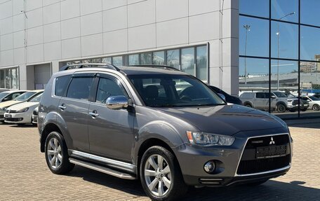 Mitsubishi Outlander III рестайлинг 3, 2011 год, 1 185 000 рублей, 2 фотография