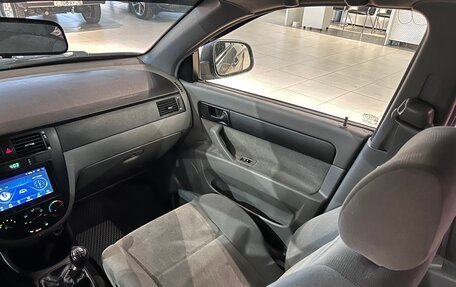 Daewoo Gentra II, 2013 год, 590 000 рублей, 24 фотография