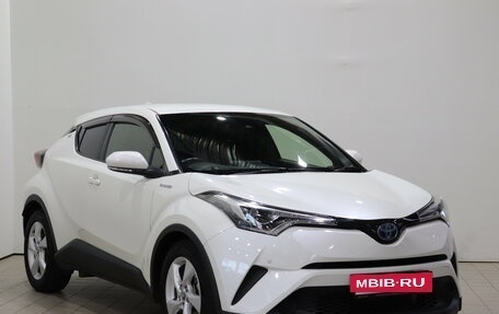 Toyota C-HR I рестайлинг, 2018 год, 1 890 000 рублей, 3 фотография
