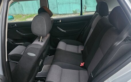 Volkswagen Golf IV, 2002 год, 400 000 рублей, 16 фотография