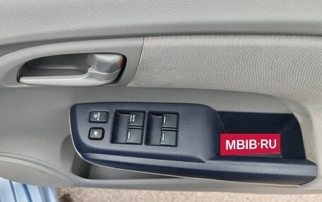 Honda Insight II рестайлинг, 2010 год, 720 000 рублей, 11 фотография