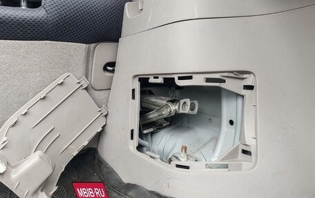Honda Insight II рестайлинг, 2010 год, 720 000 рублей, 28 фотография