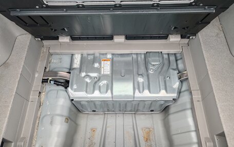 Honda Insight II рестайлинг, 2010 год, 720 000 рублей, 33 фотография