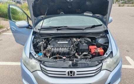 Honda Insight II рестайлинг, 2010 год, 720 000 рублей, 21 фотография