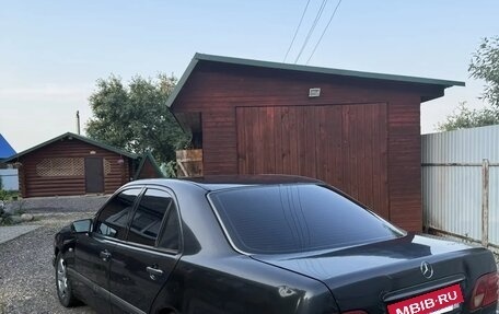 Mercedes-Benz E-Класс, 1996 год, 255 000 рублей, 7 фотография