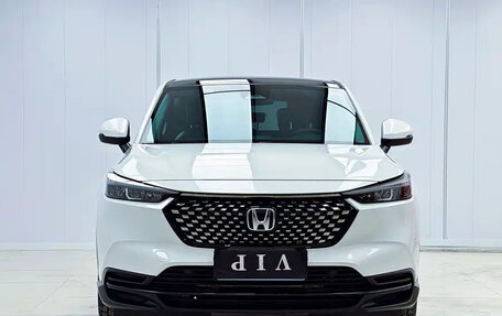 Honda Vezel, 2023 год, 1 950 000 рублей, 2 фотография