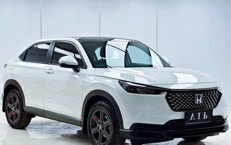 Honda Vezel, 2023 год, 1 950 000 рублей, 3 фотография