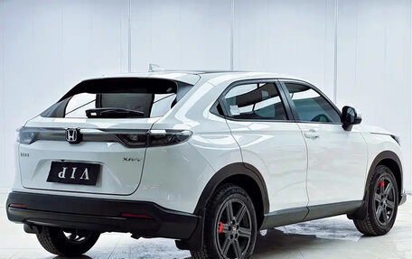 Honda Vezel, 2023 год, 1 950 000 рублей, 4 фотография