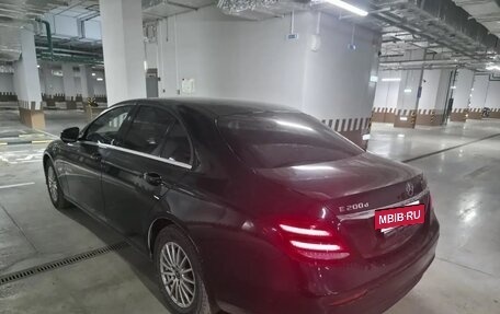 Mercedes-Benz E-Класс, 2017 год, 2 300 000 рублей, 3 фотография