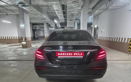 Mercedes-Benz E-Класс, 2017 год, 2 300 000 рублей, 5 фотография