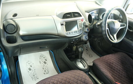 Honda Fit III, 2008 год, 699 000 рублей, 16 фотография