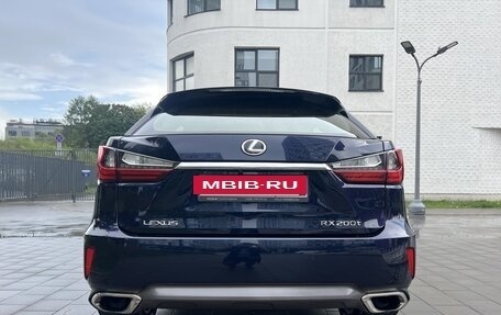 Lexus RX IV рестайлинг, 2017 год, 4 280 000 рублей, 8 фотография