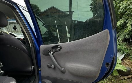 Mercedes-Benz A-Класс, 2000 год, 250 000 рублей, 10 фотография