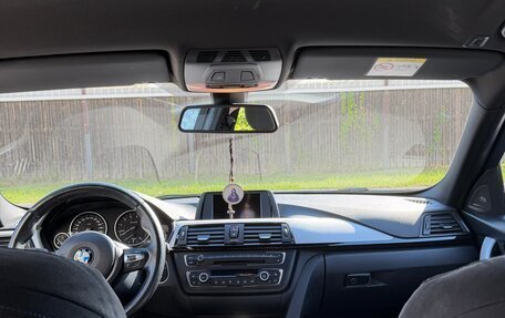 BMW 3 серия, 2014 год, 2 100 000 рублей, 16 фотография