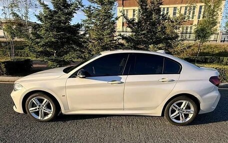 BMW 1 серия, 2022 год, 1 890 000 рублей, 2 фотография