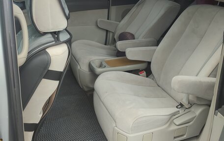Toyota Estima III рестайлинг -2, 2006 год, 1 320 000 рублей, 15 фотография