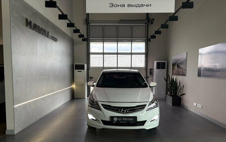 Hyundai Solaris II рестайлинг, 2015 год, 875 000 рублей, 2 фотография