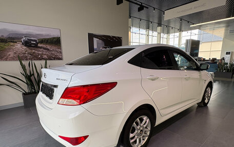 Hyundai Solaris II рестайлинг, 2015 год, 875 000 рублей, 12 фотография